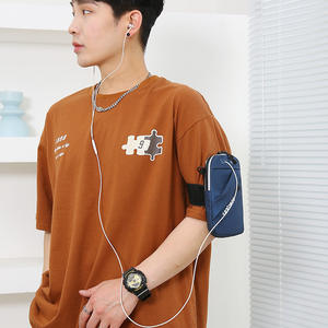 Brassard de sport gris respirant pour téléphone, sac bandoulière homme pour activités extérieures, revêtement PU, été 2025 - Product Image 5