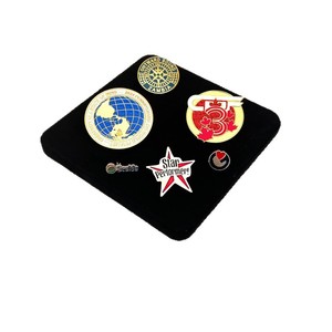 Épinglette en émail personnalisée sur le thème de l'anime, épinglette en métal avec personnage de dessin animé, broche en émail dur/souple pour collection de fans et cadeau - Product Image 5