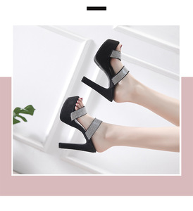 <span class=keywords><strong>Scarpe</strong></span> Donna estate Della Piuma Sottile Tacchi Alti Pelliccia Pantofole Peep Toe Ciabatte Della Signora Pumps Scivoli <span class=keywords><strong>Scarpe</strong></span> - Product Image 6