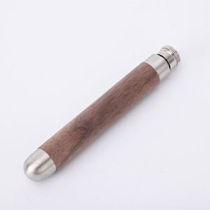 Botella de Acero Inoxidable Tubular con Fondo Redondo, Diseño de Madera/Bambú, Venta al Por Mayor - Product Image 4