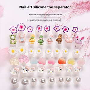 Separatore per Dita dei Piedi in Plastica con Motivo a Margherita, Strumento per Nail Art, Stile Giapponese e Coreano, Set da 8 Pezzi - Product Image 3