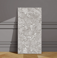 Panneau mural en PVC 3D effet marbre blanc Calacatta 4x8 pieds, feuille enduite UV pour décoration intérieure