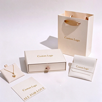 Kit d'emballage cadeau de luxe personnalisé avec logo FSC pour bijoux, boîte à tiroir, sac en papier pour boucles d'oreilles, collier, ensemble de boîtes à bijoux