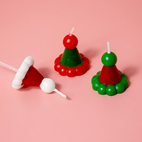 Beliebte Weihnachtsmann-Mützen-förmige Geburtstagskerzen, Kreative Paraffin-Wachs Kuchendekoration für Weihnachtspartydekoration