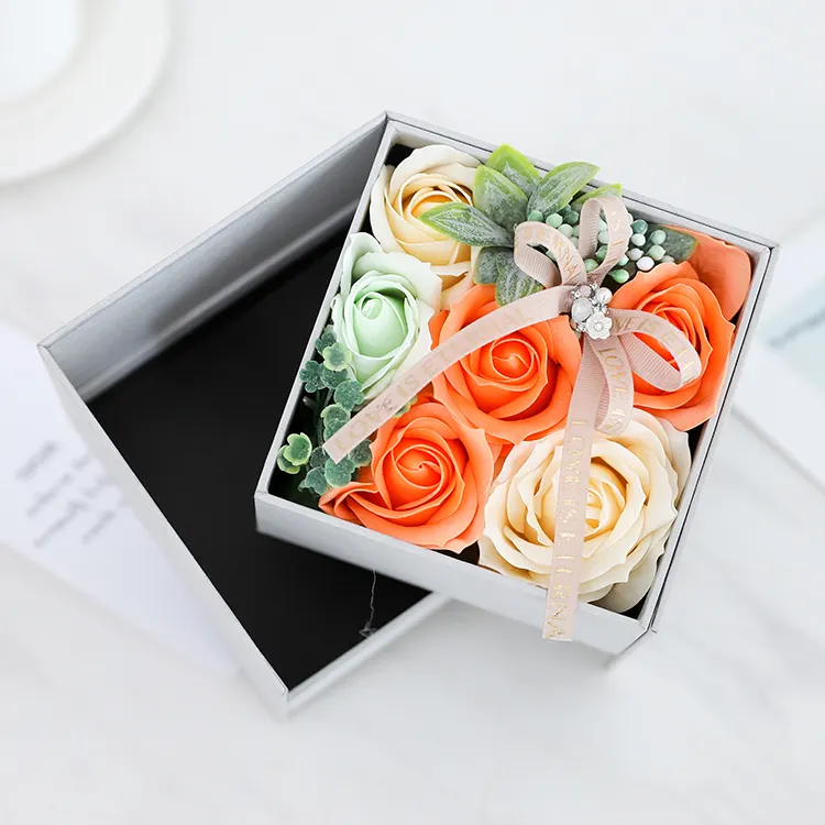 Hot Koop Oranje Rose Kunstmatige Bloemen Zeep Rozen Hoofd In Draaibare Geschenkdoos Luxe Kan Verzamelen Sieraden