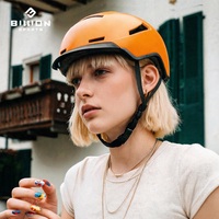 Casque de vélo rouge, casque de protection pour le cyclisme, coque aérodynamique, équipement de protection pour la pratique du vélo en extérieur