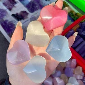 Cuarzo de Cristal Natural Tallado en Forma de Corazón con Ojos de Gato, de Alta Calidad, Venta al por Mayor, para Alivio del Estrés, CrystalHola DIY Love - Product Image 1