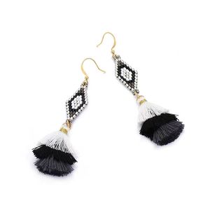 Boucles d'oreilles pendantes classiques et exquises, faites à la main avec des perles de verre Miyuki, des accessoires en diamant, des pompons en fil, personnalisables - Product Image 1