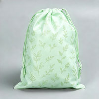 Pochette pliable à cordon en non-tissé laminé résistant à l'eau, motif dessin animé, taille personnalisée, recyclable, pour emballage de bouteilles cosmétiques et cadeaux