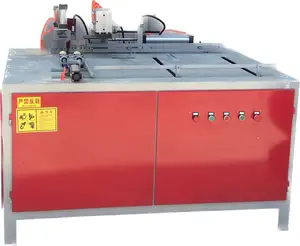 Fully automatic solid wood pier cutting machine Wood pallet corner pier machine