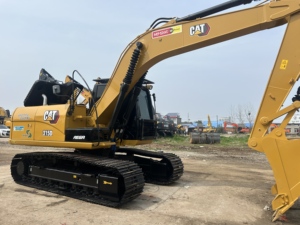 Excavatrice sur chenilles Caterpillar 315 d'occasion, bon état, faible nombre d'heures de travail - Product Image 1