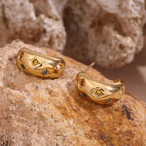 Pendientes de Botón de Circonita con Incrustaciones de Estrellas y Luna en Oro de 18K Retro, Chapados en Acero Inoxidable de Moda para Aniversario y Fiesta - Product Image 3
