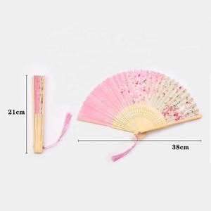 Éventail pliant à la main bambou rétro chinois japonais Vintage danse soie éventail élégant décoration de la maison ornements - Product Image 2