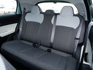 SUV Pequeño Geely Geometry E Modelo 2024, SUV Eléctrico de 301 km en Venta con Batería de Litio Hierro Fosfato - Product Image 6