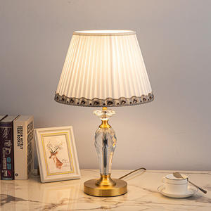 Lampe de table en cristal nordique avec télécommande, lumière de chevet luxueuse, chaude et romantique pour chambre à coucher, salon, vente en gros transfrontalière - Product Image 4