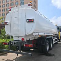 Nouveau Camion-citerne diesel HOWO 6x4 371HP 3000L en acier, conduite à gauche, pour le transport de produits chimiques/liquides pétroliers - Vente Flash
