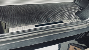 Puerta trasera de bienvenida agua con pedal de luz Running Barside step bar espesar para <span class=keywords><strong>Land</strong></span> <span class=keywords><strong>Rover</strong></span> <span class=keywords><strong>Defender</strong></span> 110 2020 <span class=keywords><strong>2021</strong></span> <span class=keywords><strong>2022</strong></span> 2023 - Product Image 4