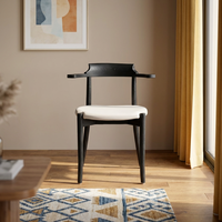 Chaise de salle à manger en bois massif de style nordique minimaliste moderne de haute qualité avec dossier en cuir écologique pour la maison, le café, l'hôtel, la villa
