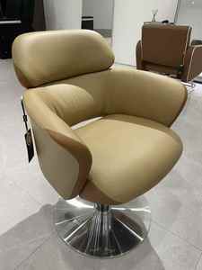 Silla de Barbero de Lujo Hidráulica con Marco Dorado, Silla de Estilismo Profesional para Peluquería - Product Image 6