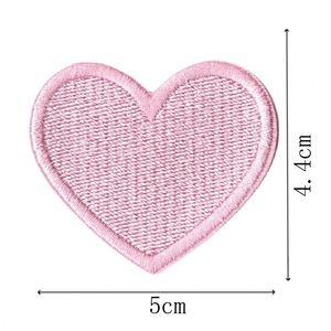 Nuevo Parche Bordado Termoadhesivo de Corazón en Rosa Bebé y Rojo, Varios Tamaños, para Decoración de Sombreros, Bolsos y Fundas de Teléfono - Product Image 5