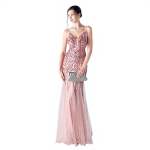 Robe de bal Sharon Said SF257 Rouge Dubaï, élégante, col carré, ornée de diamants, longueur ras du sol, taille empire, de luxe, pour mariage et occasions formelles - Product Image 4