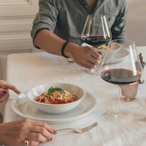 Calice da Vino Borgogna Soffiato a Mano Jingsheng, Ultra Sottile e Super Leggero, con Stelo Lungo, in Cristallo Senza Piombo - Product Image 4