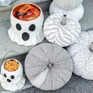 Ghost Halloween Treat <b>Buckets</b> Resin Reusable Indoor Outdoor Decor Medium Large Size - Product Image 3