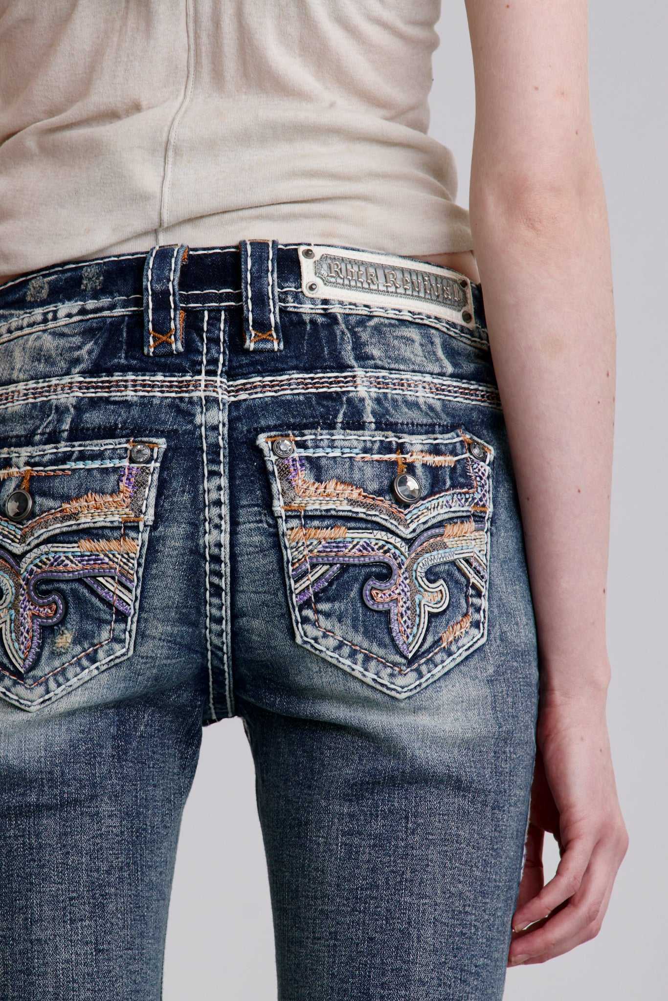 สีน้ำเงิน