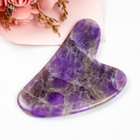 Vente en gros de pierre naturelle en forme de coeur Guasha Outil facial en quartz rose rose Jade Gua Sha pour grattoirs Massage du visage