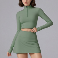 Ensemble de yoga 2 pièces style européen et américain à imprimé écossais, respirant et anti-transpiration, avec short ajusté et haut à manches longues pour le fitness et le sport