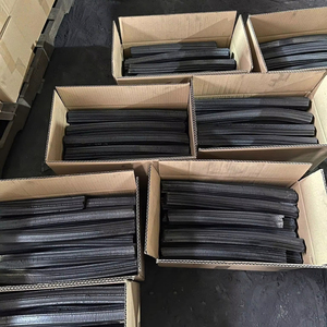 Charbon de bois en briquettes de sciure de bois de haute qualité, à haute teneur en carbone, faible teneur en cendres, sans fumée, combustible pour barbecue, cendres blanches, 6 heures de combustion, en provenance du Vietnam - Product Image 1