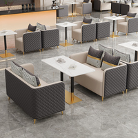 Fauteuil lounge en cuir matelassé diamanté avec coussin pied-de-poule et pieds en métal doré pour sièges VIP de bar de discothèque