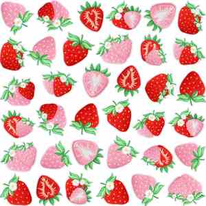 Patch brodé thermocollant en forme de fraise blanche crémeuse pour la décoration de vêtements pour enfants - Product Image 1