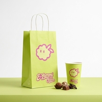 Luxuriöse Kraftpapier-Geschenktüte mit Personalisiertem Logo Verfügbar Kleine Größe Grün Langlebig zum Einkaufen und Tragen