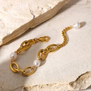 European and American Baroque <b>Freshwater</b> <b>Pearl</b> <b>Bracelet</b> Simple 18K Gold-Plated Stainless Steel <b>Bracelet</b> - Product Image 3