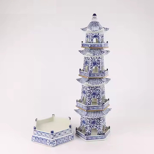 Figurine de pagode en porcelaine chinoise antique bleu blanc à 5 couches vase de sol tulipe forme de pagode en céramique pour les occasions de Pâques Ramadan - Product Image 6