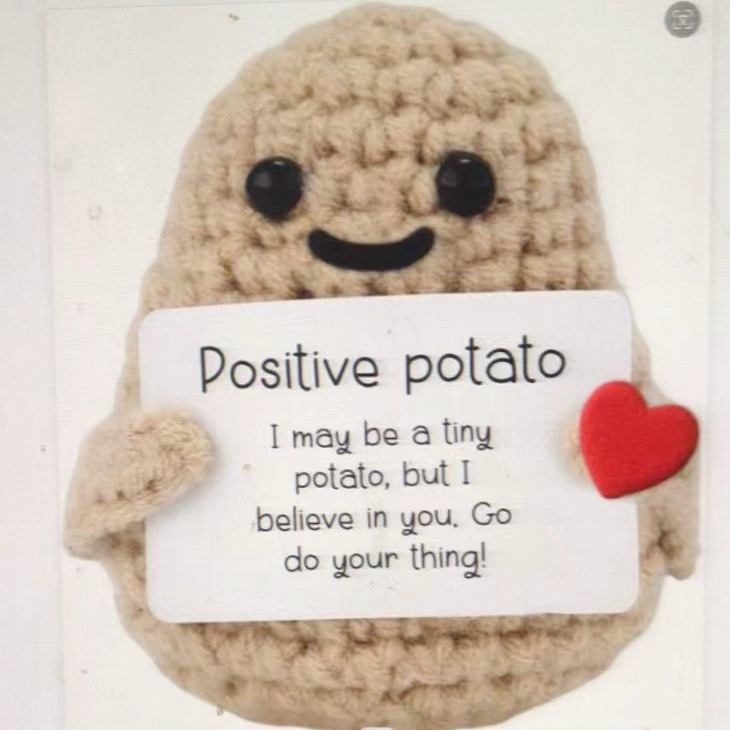 Pomme de terre souriante sans cœur rouge