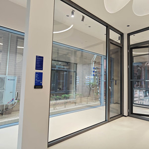 Fenêtre à battant Deioux à rupture de pont thermique, double vitrage, antivol, résistante aux fortis pressions du vent, étanche, hermétique, idéale pour la maison - Product Image 3