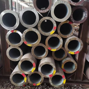 Tuyaux en alliage SMLS basse température pour transmission, vente en gros Q345E <span class=keywords><strong>20</strong></span> 45 12CrMoVG 12Cr2MoG, tubes en alliage 63.5X6MM, grossiste en tuyaux d'<span class=keywords><strong>acier</strong></span> - Product Image 1