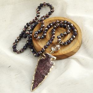 Collar de Moda Bohemia Étnica, Collar Hecho a Mano con Cristales de Vidrio de 8 mm, Collar con Colgante de Flecha de Resina - Product Image 4