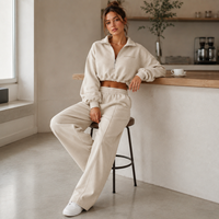 Conjunto de Dos Piezas con Logotipo Personalizado para Mujer, Sudadera Corta con Cierre de Cremallera de Algodón Color Marfil y Pantalones Deportivos de Pierna Ancha