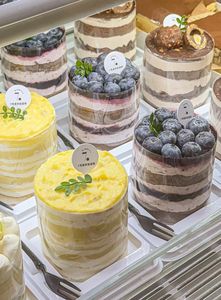 Caja para pastel mille-feuille <span class=keywords><strong>de</strong></span> 2 pulgadas, rollo <span class=keywords><strong>de</strong></span> pastel con leche <span class=keywords><strong>de</strong></span> lichi y <span class=keywords><strong>mango</strong></span> <span class=keywords><strong>de</strong></span> 3 pulgadas, caja para empaquetar pastel <span class=keywords><strong>de</strong></span> hojaldre y churros - Product Image 5