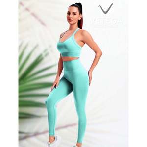 เซตกีฬาสำหรับผู้หญิงพร้อมเสื้อยืดบอทสำหรับออกกำลังกายและฟิตเนส - Product Image 5