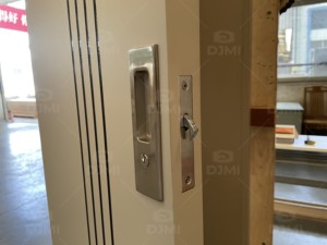 Portes pliantes <span class=keywords><strong>en</strong></span> bois de haute qualité personnalisées <span class=keywords><strong>en</strong></span> usine pour l'intérieur du salon de la maison <span class=keywords><strong>2</strong></span> panneaux de peinture portes intérieures <span class=keywords><strong>en</strong></span> accordéon <span class=keywords><strong>en</strong></span> bois - Product Image 3