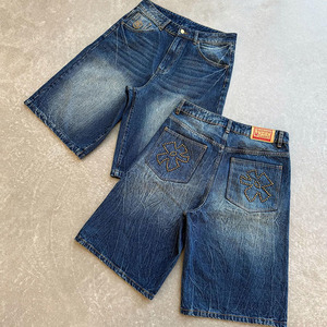 Shorts Vaqueros Desgastados Personalizados - Diseño de Logotipo/Patrón Bordado con Pedrería, Pantalones Vaqueros Casuales para Hombre (Pedido al por Mayor OEM/ODM) - Product Image 1