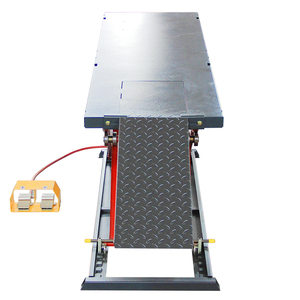 Elevador de Motocicletas Neumático Tipo Tijera con Capacidad de Elevación de 450 kg y Desbloqueo Mecánico - Product Image 1