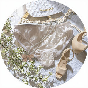 Culottes string sexy en soie naturelle Yashasilk pour femmes, taille mi-haute, broderie unie, tissage, 100% soie, écologiques - Product Image 6