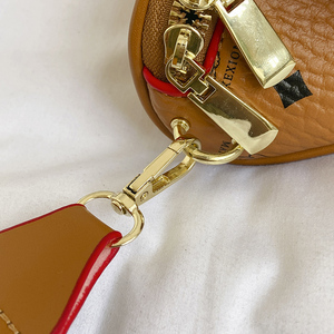 Bolso cruzado de PU con patrón geométrico Retro para mujer con cierre de cremallera-Estilo de moda de correa única de tamaño pequeño para uso diario.00138 - Product Image 4