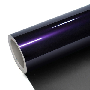 Rouleau de film vinyle pour carrosserie automobile Candy Red Car Wrap, résistant aux UV TERZO, PET ultra brillant, effet métallique - Product Image 3