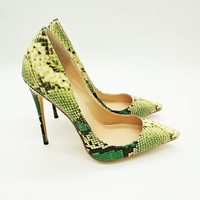 Chaussures à talons hauts pour femmes, bout pointu, imprimé serpent vert, en cuir PU, style stiletto, pour soirée